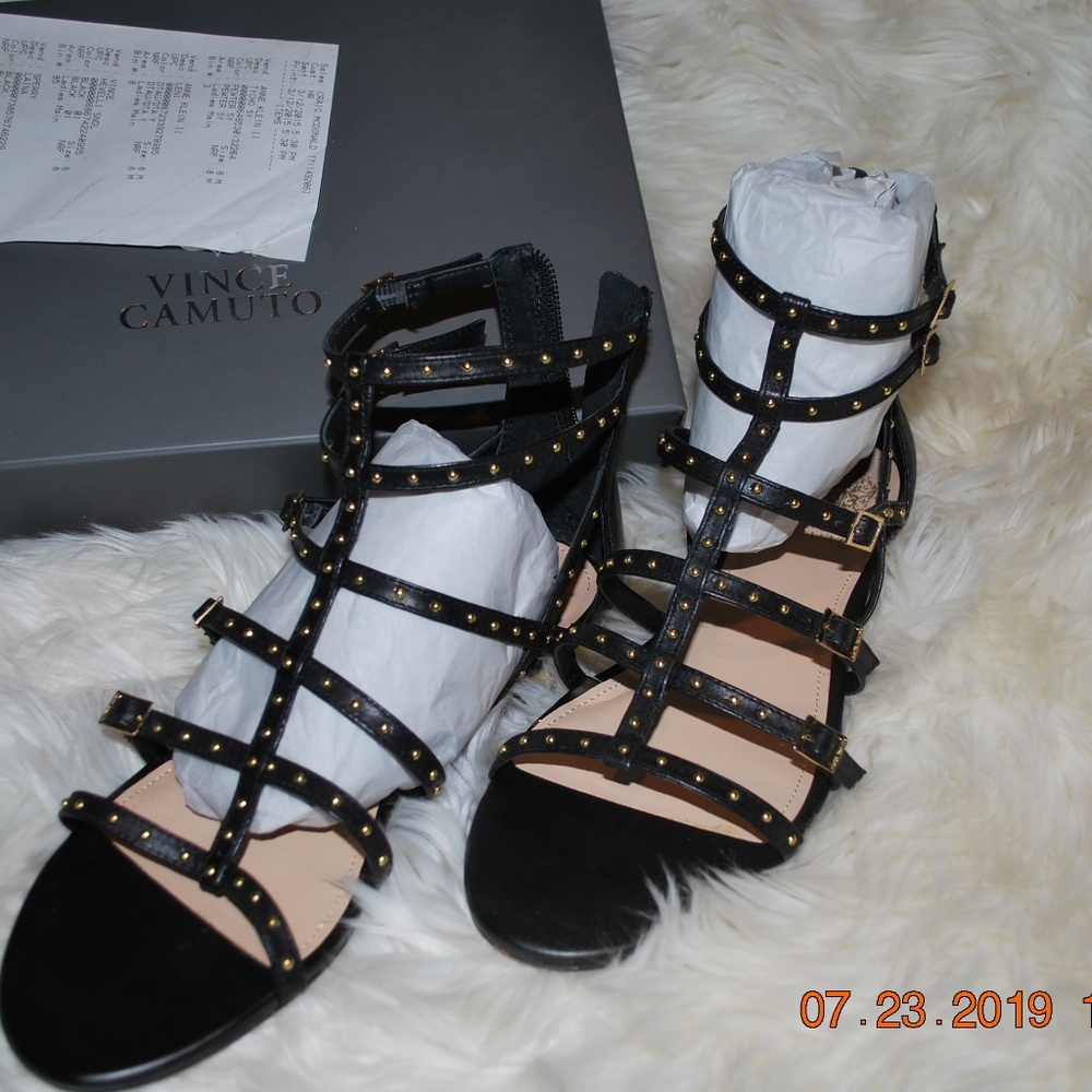 Vince Camuto Black Studded Gladiators/Hevelli